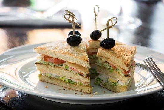 Le Grand Cafe De La Poste